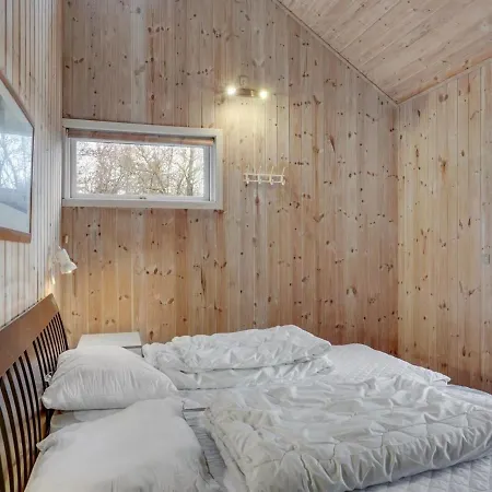 Annestine - 50m From The Sea In Ne Jutland By Interhome بيت للعطل هالس