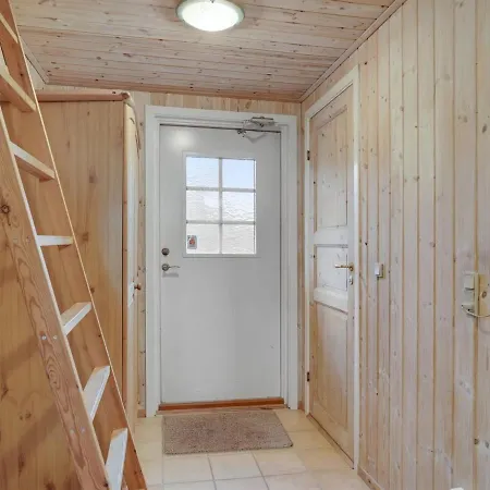 Annestine - 50m From The Sea In Ne Jutland By Interhome بيت للعطل هالس