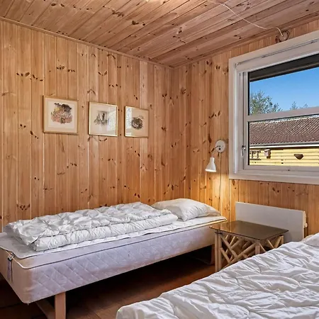 Annestine - 200m From The Sea By Interhome Vakantiehuis Hals
